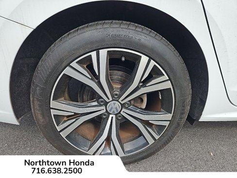 Used 2022 Volkswagen Passat 2.0T SE image 10