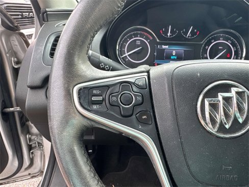 Used 2014 Buick Regal image 22