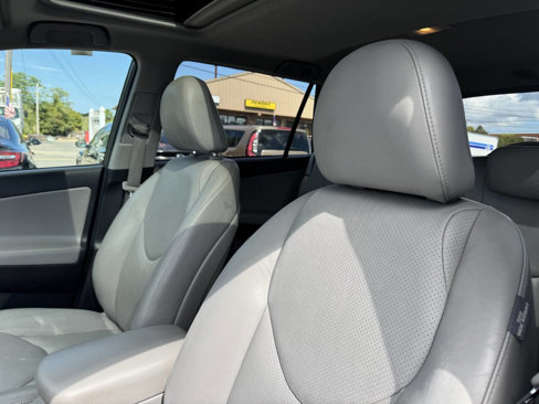 Used 2011 Toyota RAV4 Limited image 14