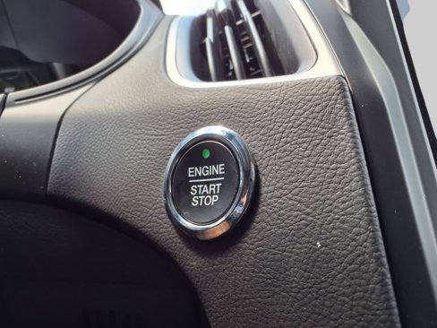 Used 2024 Ford Edge SEL w/ Convenience Package image 16