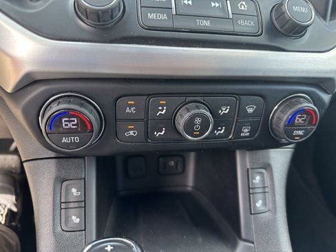 Used 2018 GMC Acadia SLT image 32