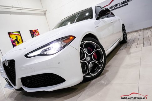 Used 2022 Alfa Romeo Giulia Veloce image 45