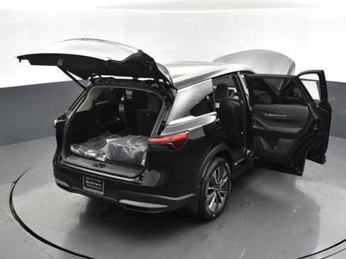 New 2026 INFINITI QX60 Luxe w/ Family Package image 34