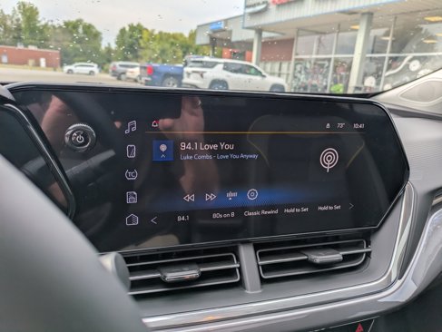 New 2025 Chevrolet Trax ACTIV w/ Sunroof Package image 19