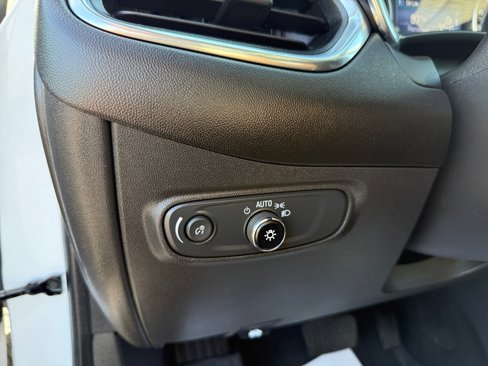 Used 2023 Chevrolet Equinox LT w/ LPO, Floor Liner Package image 24