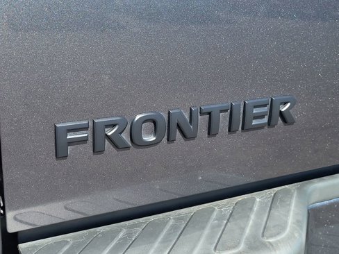 Used 2018 Nissan Frontier SV w/ Value Truck Package image 8