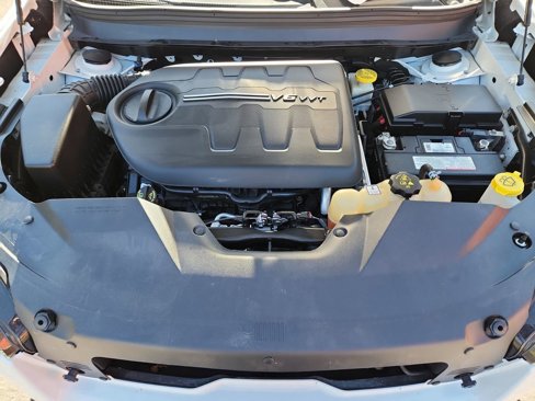 Used 2019 Jeep Cherokee Limited image 17
