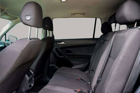 Used 2018 Volkswagen Tiguan S image 24