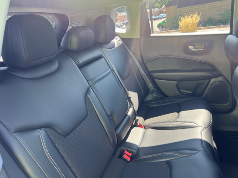 Used 2018 Jeep Compass Latitude w/ Cold Weather Group image 40