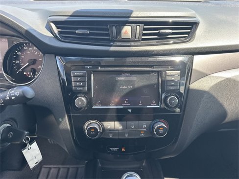 Certified 2021 Nissan Rogue Sport S image 22