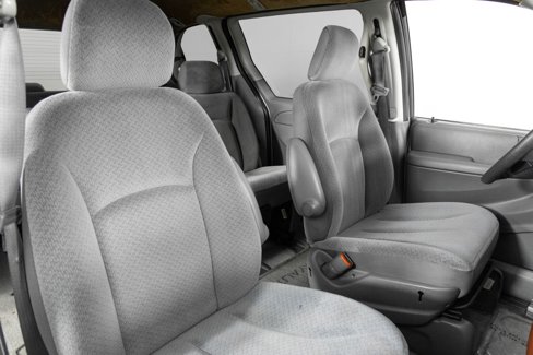 Used 2006 Chrysler Town & Country LX image 28