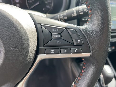Used 2022 Nissan Kicks SR image 16