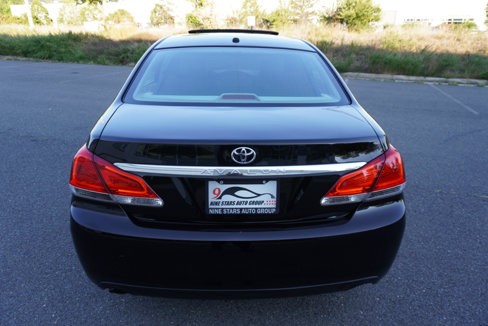 Used 2011 Toyota Avalon Limited image 6