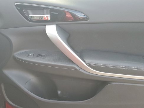 Used 2018 Mitsubishi Eclipse Cross SEL image 39