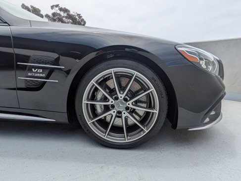 Used 2017 Mercedes-Benz SL 63 AMG image 11