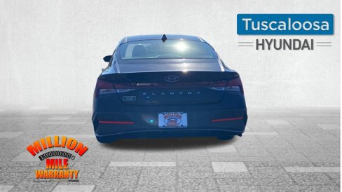 Used 2024 Hyundai Elantra SEL image 8
