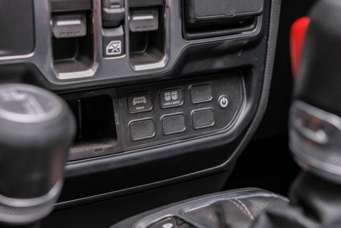 Used 2024 Jeep Wrangler Unlimited Sport image 75