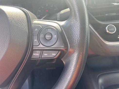 Used 2023 Toyota Corolla LE image 16