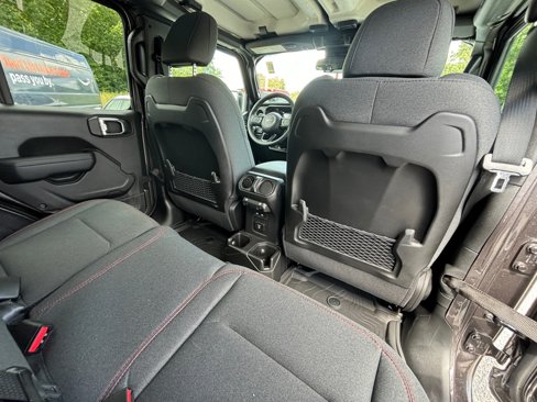 New 2025 Jeep Wrangler Unlimited Rubicon image 19