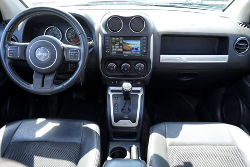 Used 2014 Jeep Compass Latitude w/ Sun/Sound Group image 29