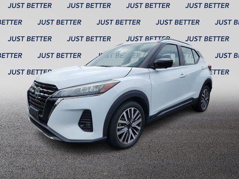 Used 2024 Nissan Kicks SR image 3