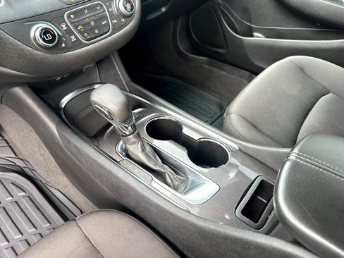 Used 2020 Chevrolet Malibu LT image 19
