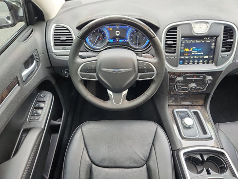 Used 2019 Chrysler 300 Limited image 18