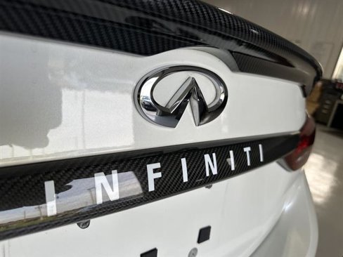 Used 2018 INFINITI Q50 Luxe w/ All Weather Package (L93) image 10