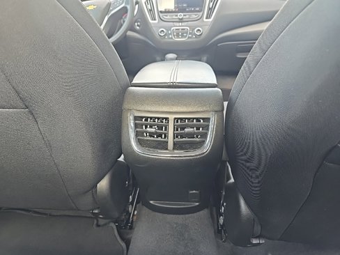 Used 2024 Chevrolet Malibu LT image 20