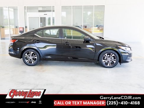 Used 2023 Nissan Sentra SV image 3