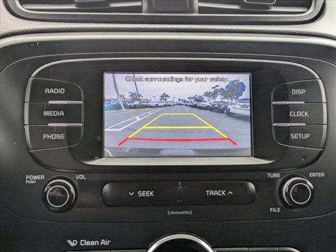 Used 2017 Kia Soul + image 13