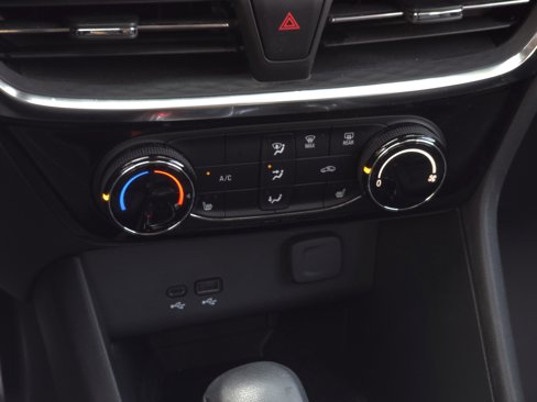 Used 2024 Buick Encore GX Sport Touring w/ Experience Buick Package image 15