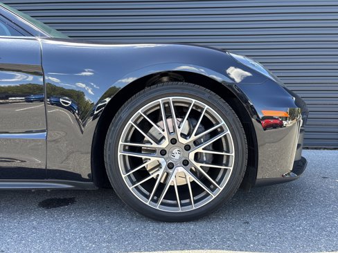 Certified 2025 Porsche Panamera image 6
