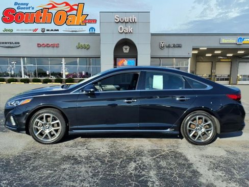 Used 2018 Hyundai Sonata Sport w/ Cargo Package image 3