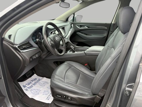 Used 2019 Buick Enclave Essence image 18