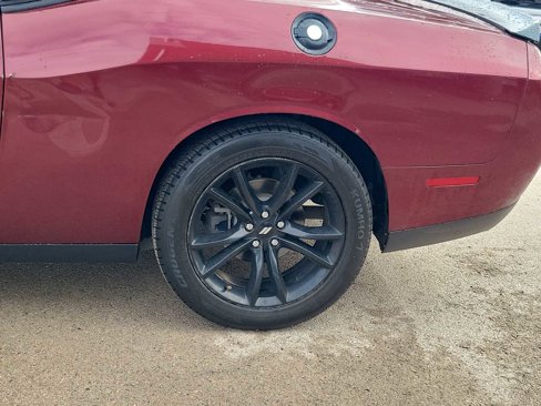Used 2018 Dodge Challenger SXT w/ Blacktop Package image 8