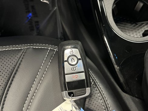 Used 2022 Ford Mustang Mach-E Premium image 30
