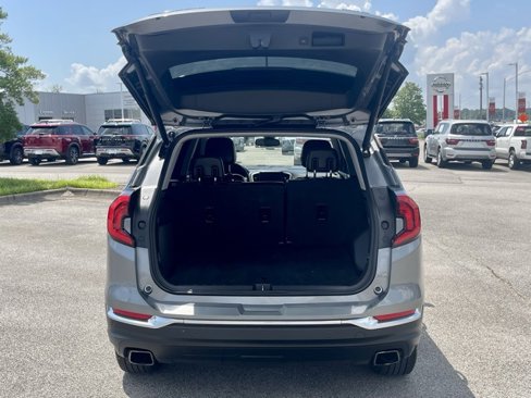 Used 2020 GMC Terrain SLT w/ Preferred Package image 9