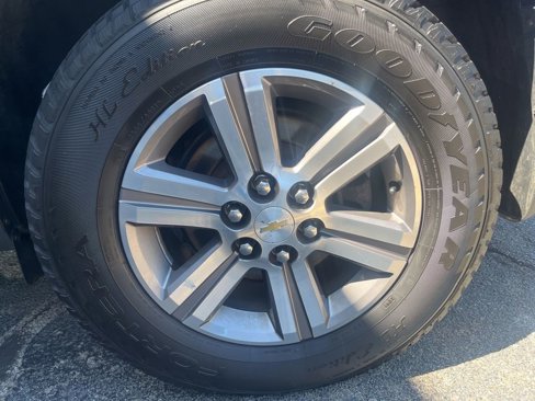 Used 2017 Chevrolet Traverse LT image 41