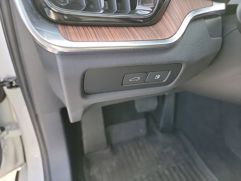 Certified 2024 Volvo S60 T8 Plus w/ Climate Package image 21