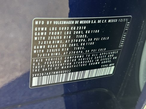 Used 2022 Volkswagen Tiguan SE image 32