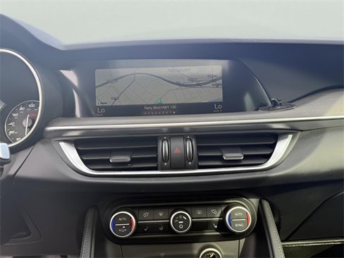 Used 2018 Alfa Romeo Stelvio Ti image 12