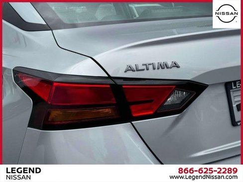 Used 2023 Nissan Altima 2.5 SV image 10