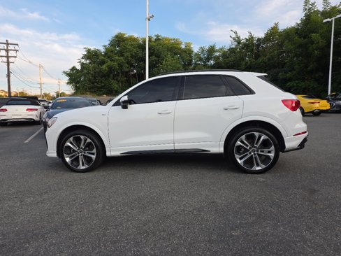Used 2022 Audi Q3 2.0T Premium Plus w/ Premium Plus Package image 9