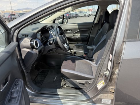 Used 2023 Nissan Versa SV image 14