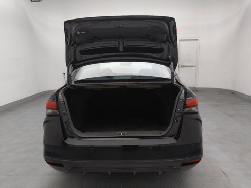 Used 2023 Nissan Versa SV image 29