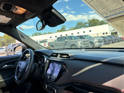 Used 2021 Chevrolet TrailBlazer RS w/ Sun and Liftgate Package image 35