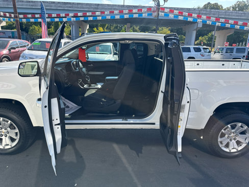 Used 2020 Chevrolet Colorado LT w/ Safety Package image 22