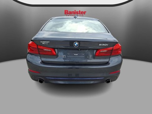 Used 2019 BMW 530i xDrive w/ Convenience Package image 5