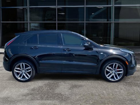 Used 2021 Cadillac XT4 Sport image 4